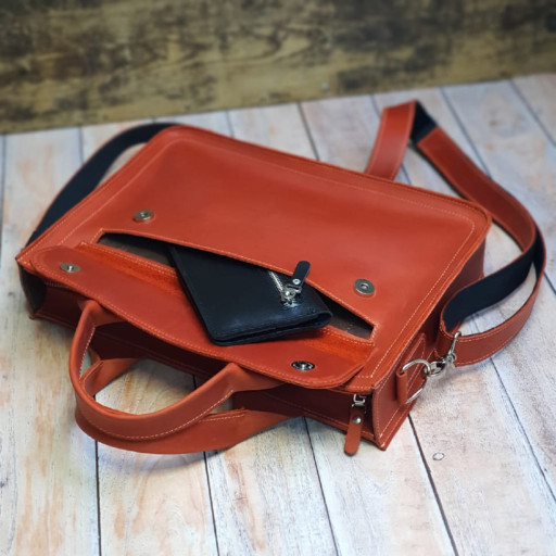 Шкіряна офісна сумка BGS червоного кольору BGS3077