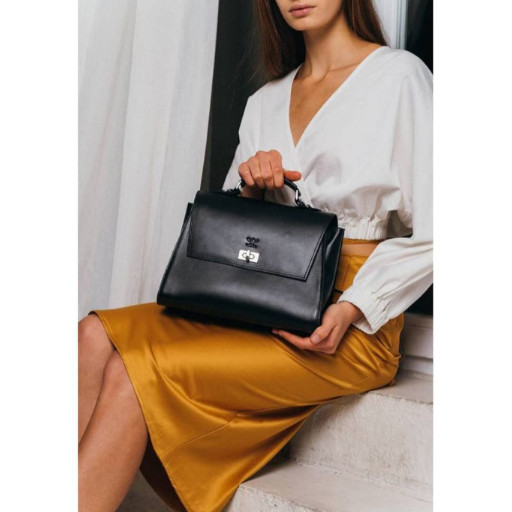 Женская кожаная сумка Classic черная