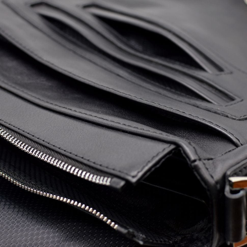 Вертикальна чоловіча шкіряна сумка через плече GA-1808-4lx бренду Tarwa