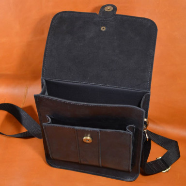 Leather shoulder bag with valve Limary lim0123ra black