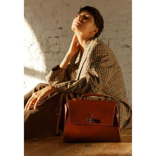 Женская кожаная сумка Classic светло-коричневая