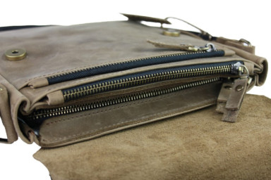 Men's leather shoulder bag SULLIVAN 35475(40) olive