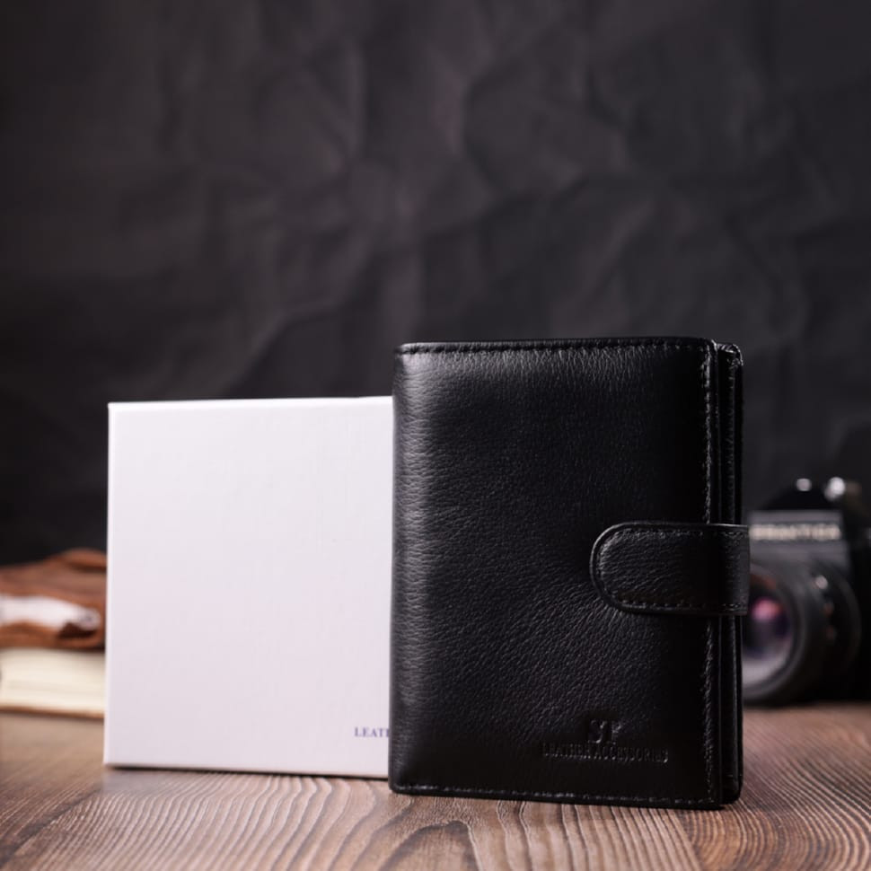 Солидный мужской бумажник вертикального формата из натуральной кожи ST Leather 22462 Черный