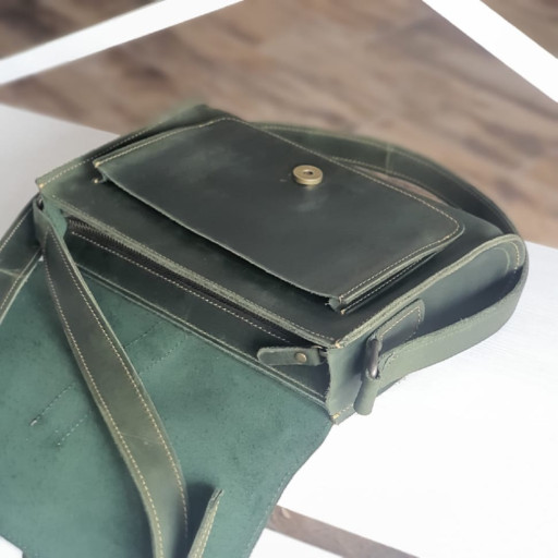 Жіноча шкіряна сумка через плече BGS зелена BGS3269