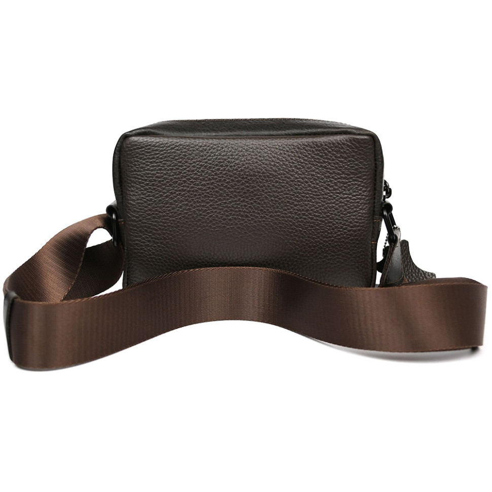 Сумка через плече компактна вертикальна Grande Pelle 736720 Urban Classic