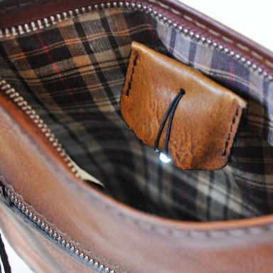 Pratesi BBL181/25 - Bakem Medium Bag in cow leather Bruce Blue