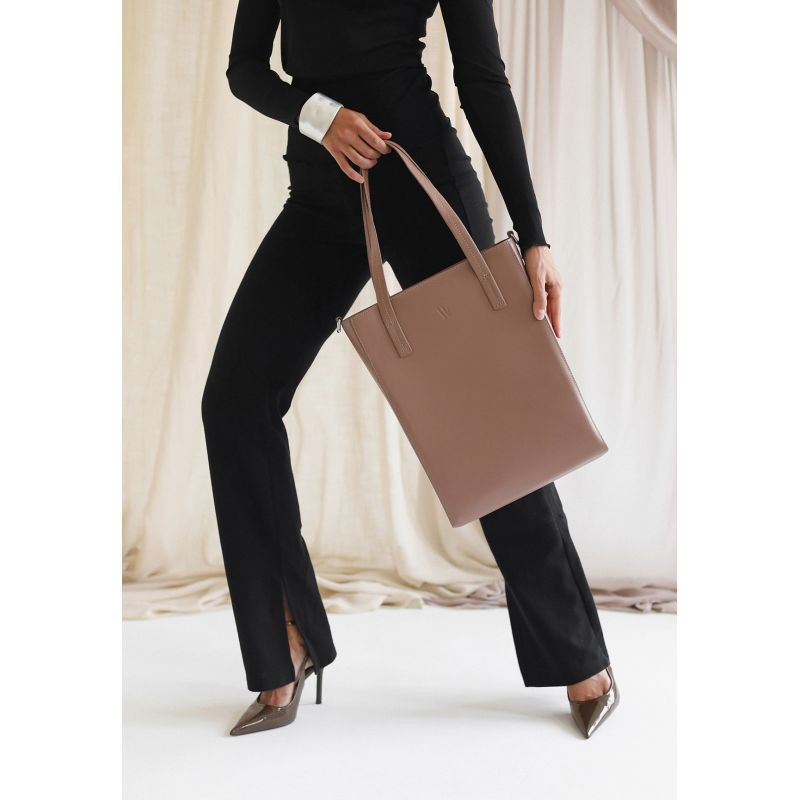Nancy leather shopper in caramel