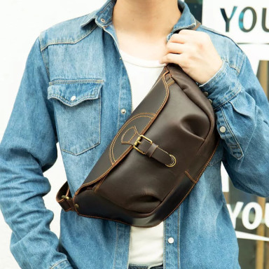 Capacious leather banana bag Bexhill bx9090c crazy horse