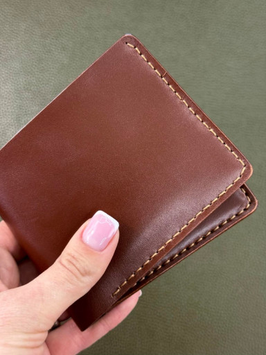 Men`s bifold wallet made of genuine leather SG004 (brown)