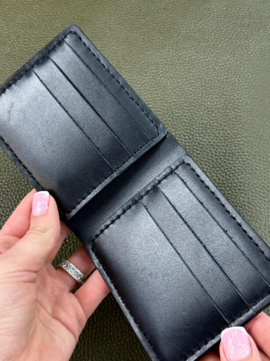 Men's bifold wallet made of genuine leather SG003 (black)