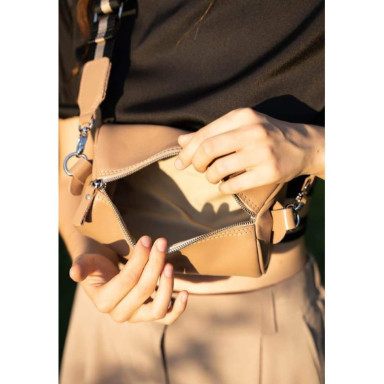 Cylinder leather crossbody bag caramel crust
