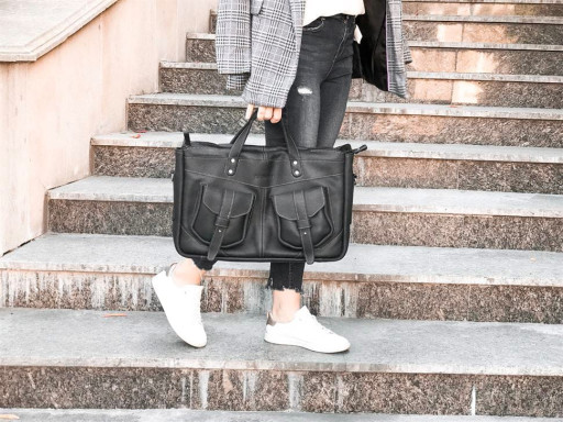 Чоловіча шкіряна сумка з кишенями B600 від бренду Avitoo