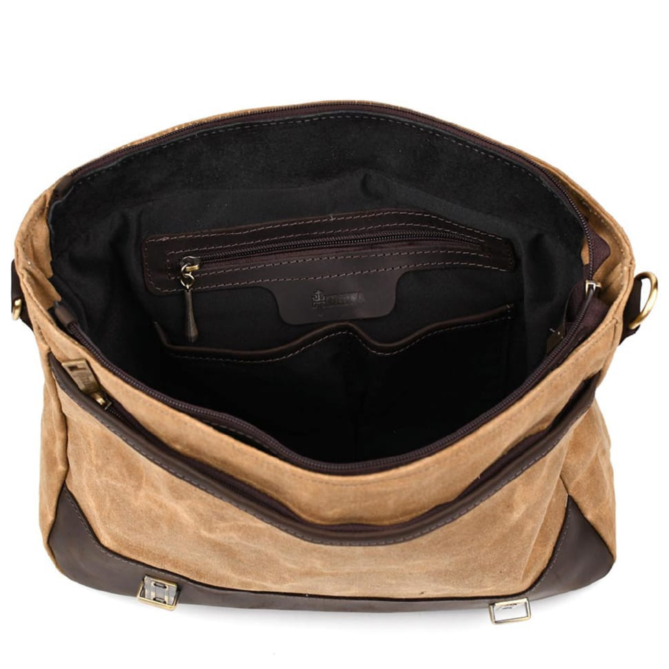 Mens briefcase made of waxed canvas and nappa leather TARWA RCW-3920-3md