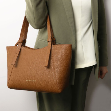 Libra Leather shoulder bag