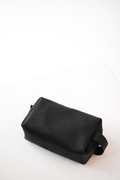 Чоловічий несер, косметичка з натуральної шкіри (чорний)