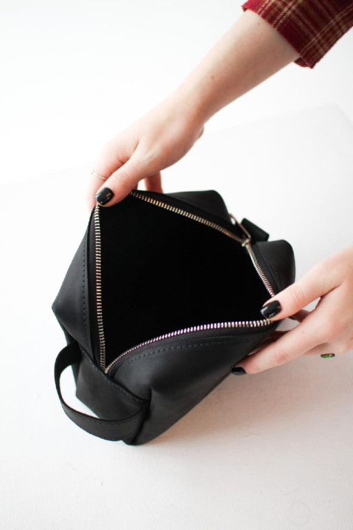 Чоловічий несер, косметичка з натуральної шкіри (чорний)