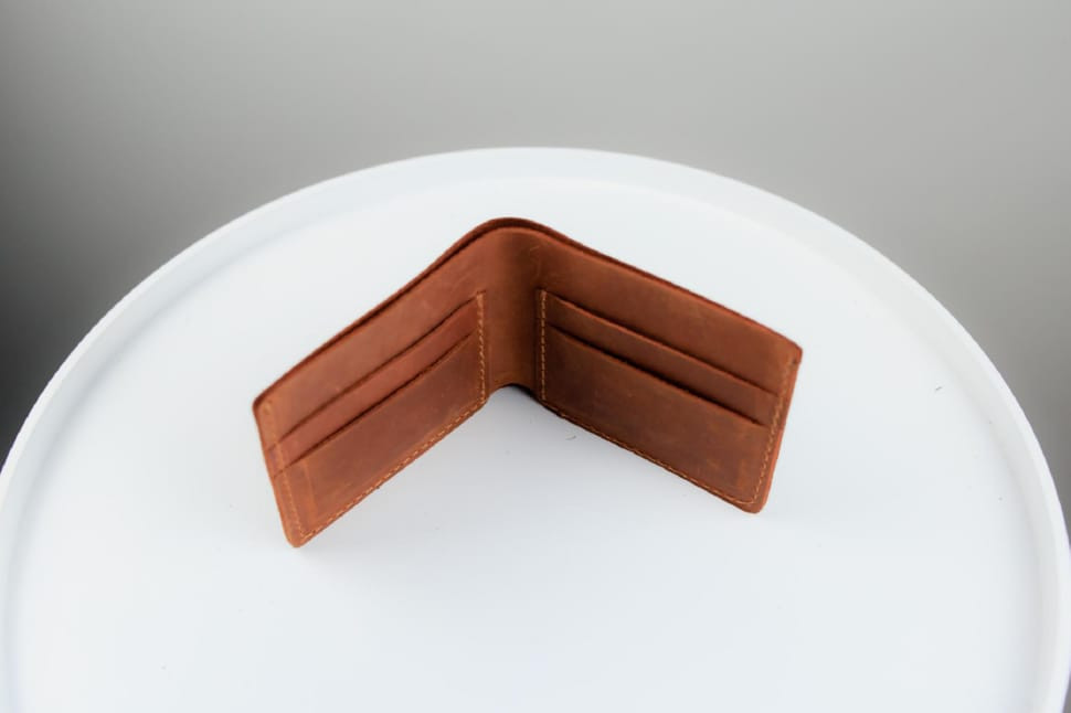 Men's Bifold Wallet Made of Genuine Leather Crazy Horse SH021 (Light Brown)