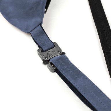 Stylish belt bag of the brand TARWA RK-3079-3md in green crazy horse
