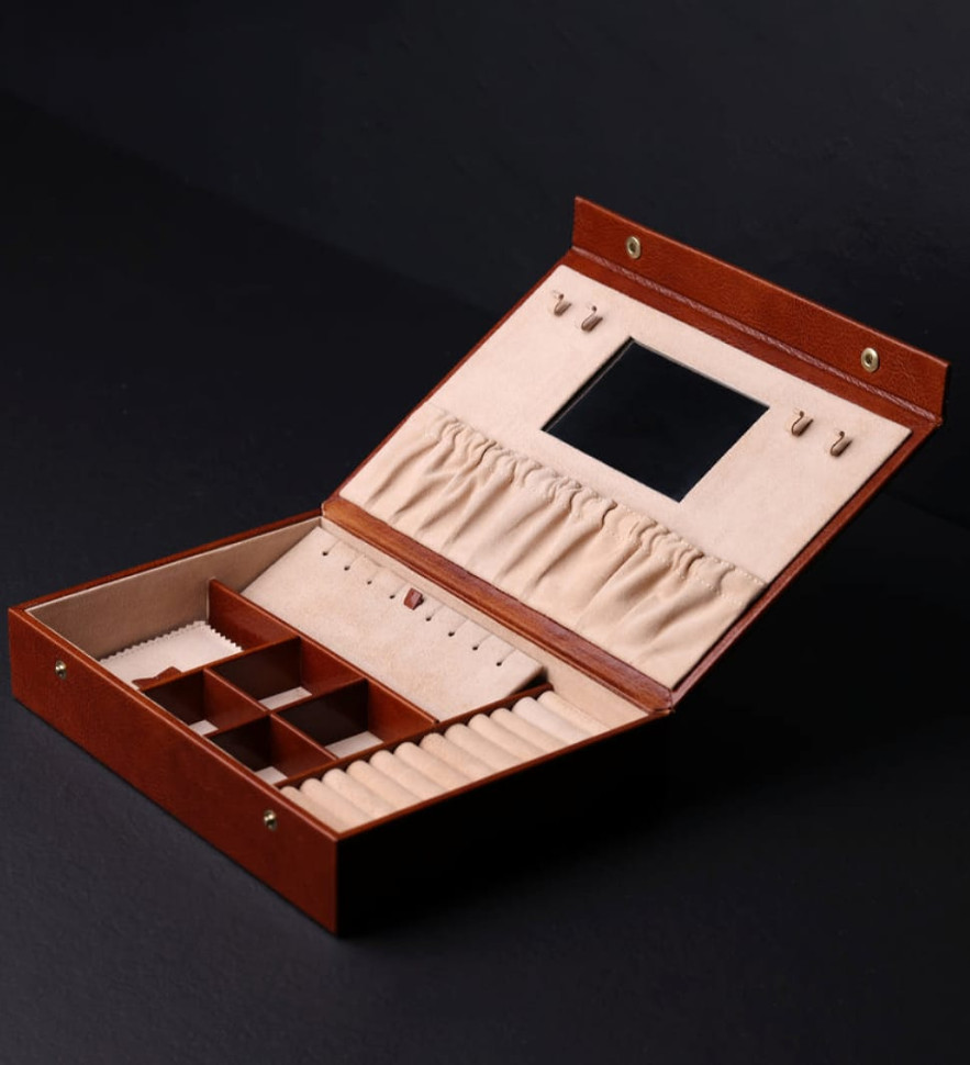 Womens Leather Jewelry Box Accessory Box - The Line of Beauty - Cognac Brown color -  Time Resistance 5239301