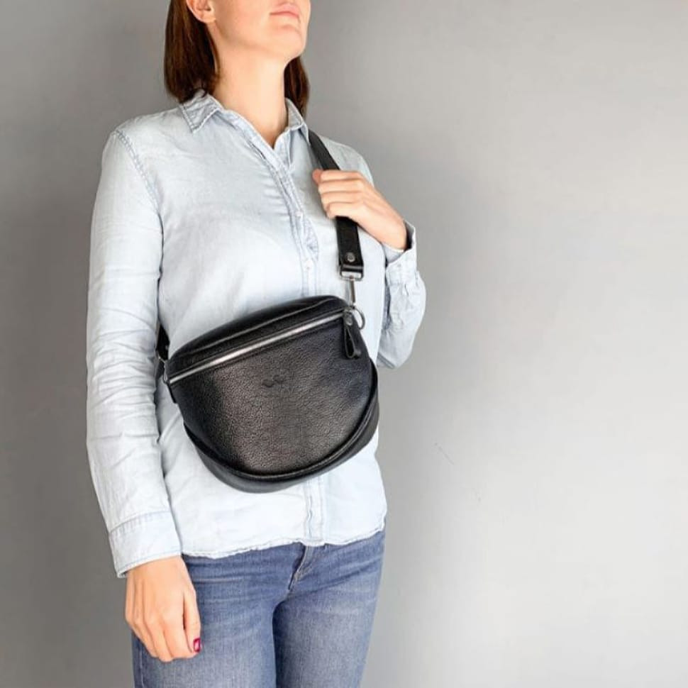 Leather crossbody bag Vacation black flotar