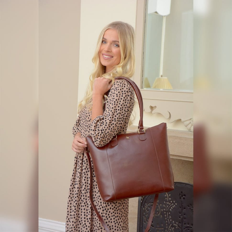 Сумка жіноча Ashwood V29 Chestnut (Коричневий)