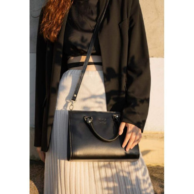 Women's leather bag Fancy black crust