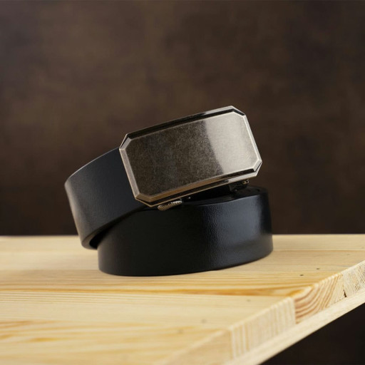 Ремінь чоловічий з незграбною пряжкою Vintage 20274 Чорний