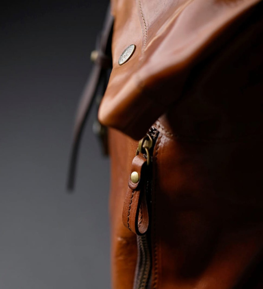 Leather Roll-Top Backpack for Women - The Secret History -  Cognac Brown Mattek color -  Time Resistance 5229101W