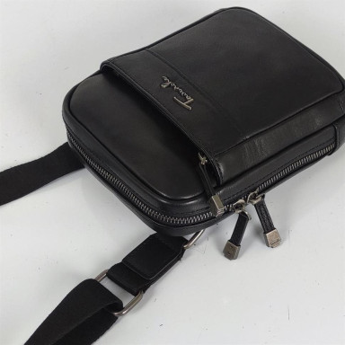 Shoulder messenger in smooth leather Tavinchi TV-S-SM8-S001A