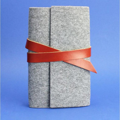 Felt pad (Soft beech) 1.0 Felt with brown leather inserts