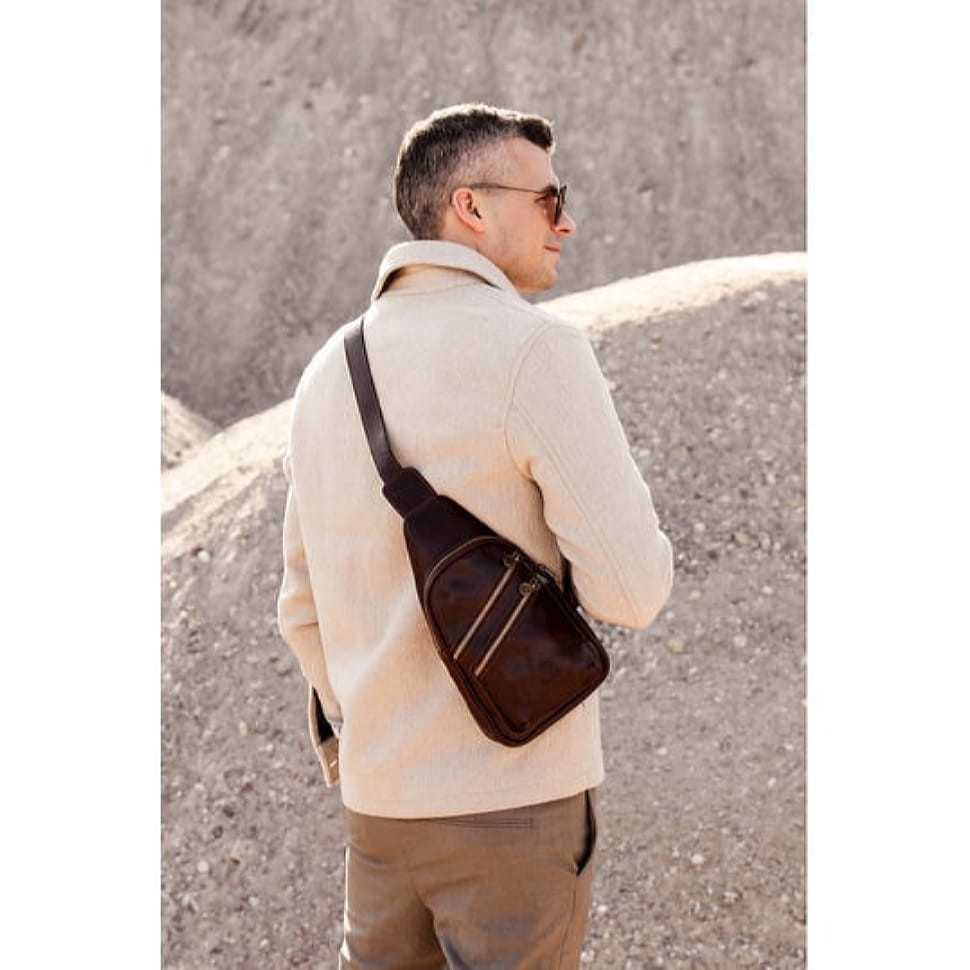 Шкіряна сумка-слінг - Catch-22 - коричнева Time Resistance 5221201