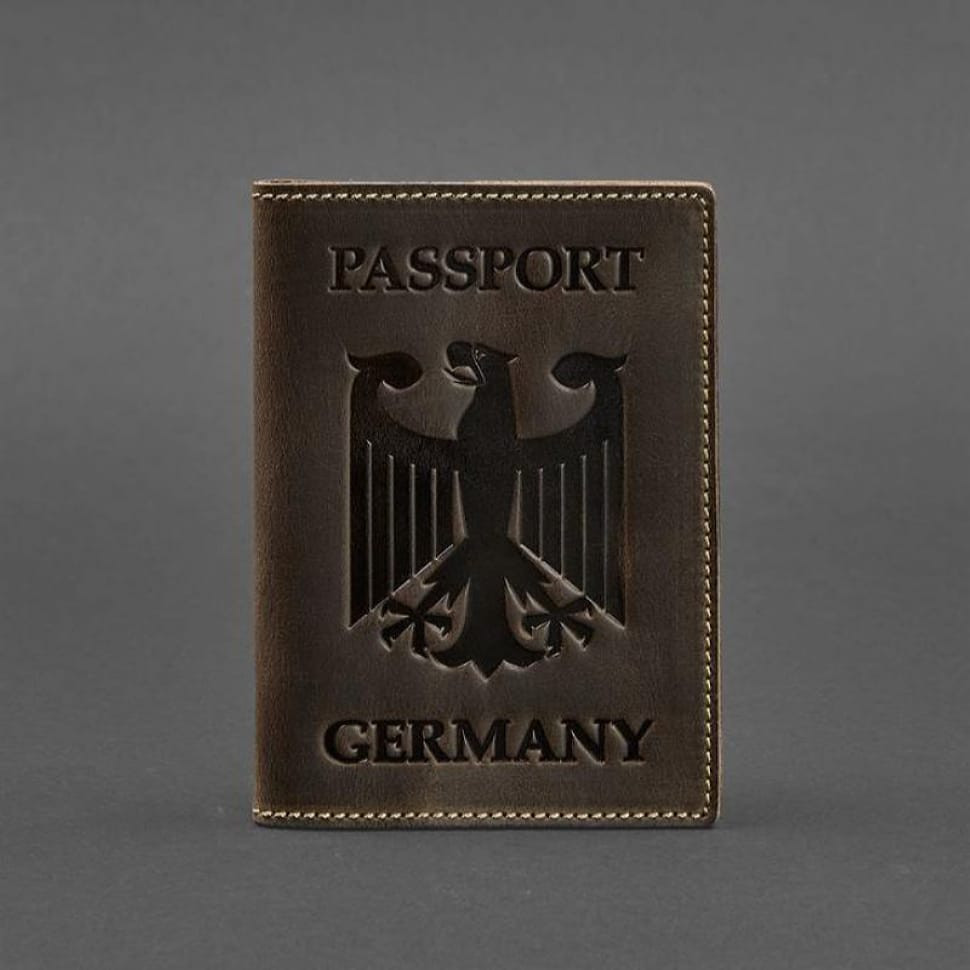 Кожаная обложка для паспорта с гербом Германии темно-коричневая Crazy Horse