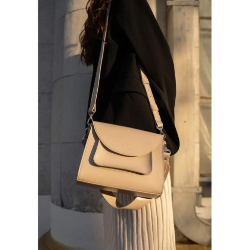 Жіноча шкіряна сумка Liv карамель краст