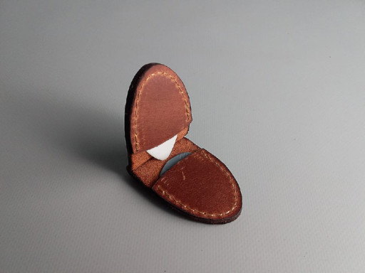 Шкіряний чохол для медіаторів