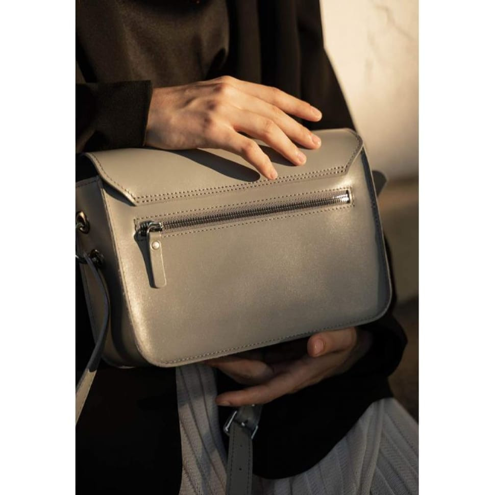 Жіноча шкіряна міні сумка Moment сіра