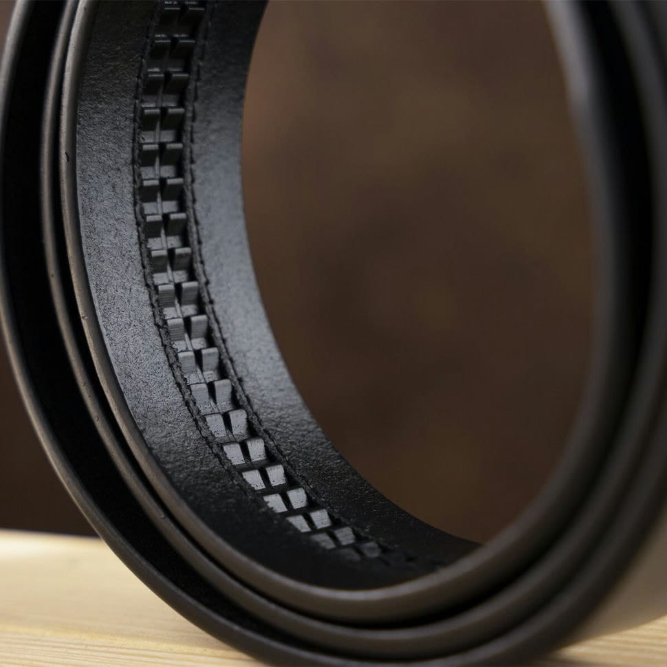 Ремінь чоловічий з матовою зернистою вставкою на пряжці Vintage 20333 Чорний