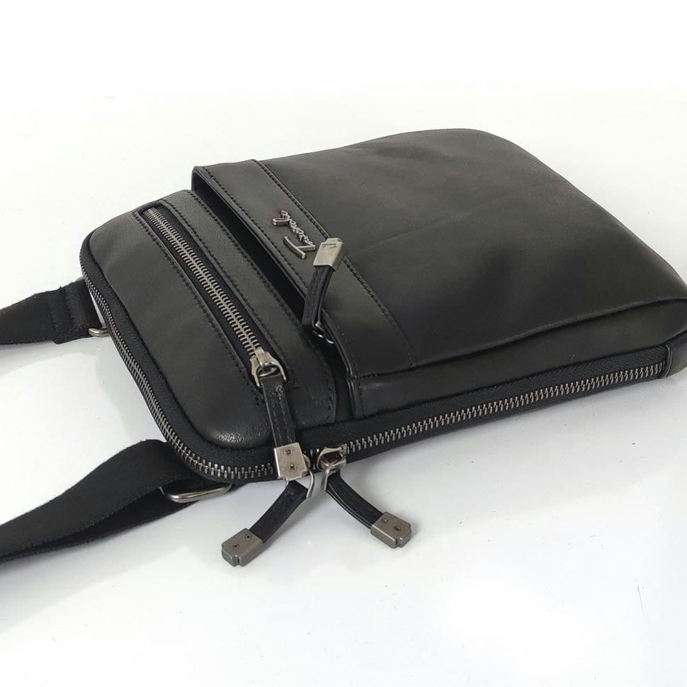 Месенджер через плече з гладкої шкіри Tavinchi TV-S-SM8-S008A