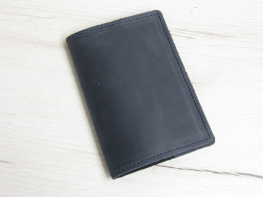 Шкіряна обкладинка для паспорта BGS синя BGS3144