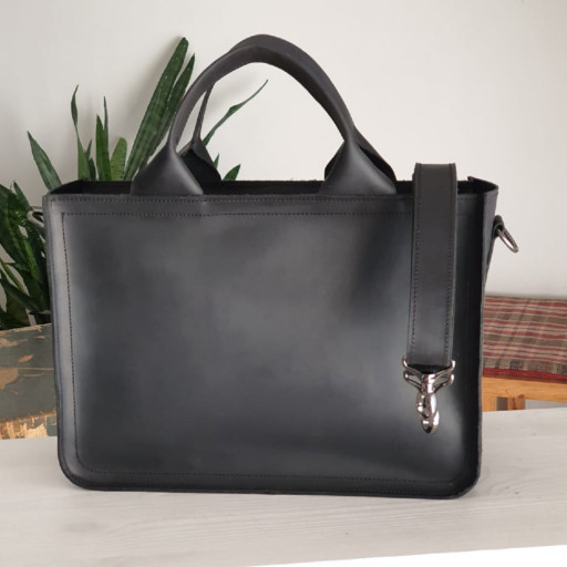 Шкіряна сумка для документів BGS чорна BGS3045