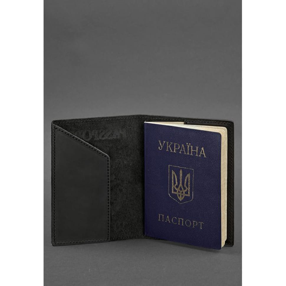 Шкіряна обкладинка для паспорта з українським гербом чорна
