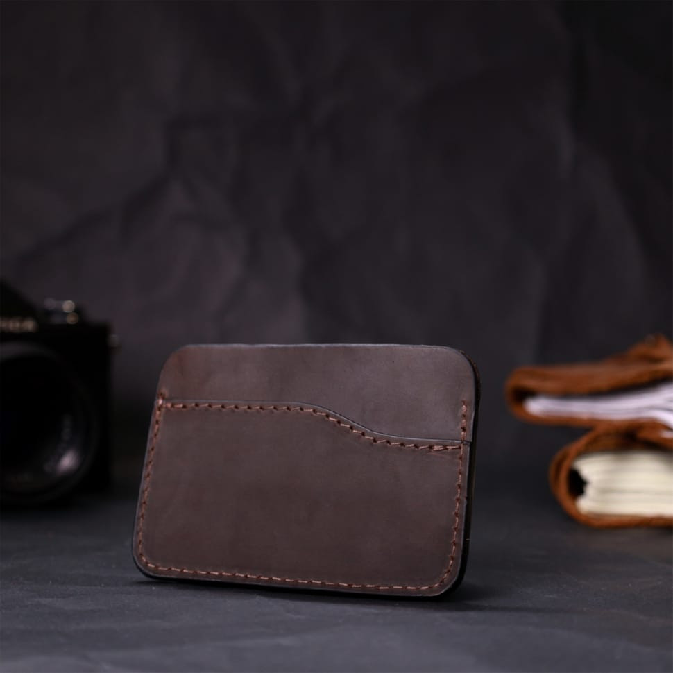 Зручний картхолдер з утримувачем для Apple AirTag з натуральної шкіри GRANDE PELLE 11612 Коричневий