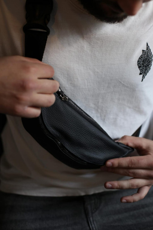 Чоловіча сумка на пояс з натуральної шкіри SL010 (чорна)