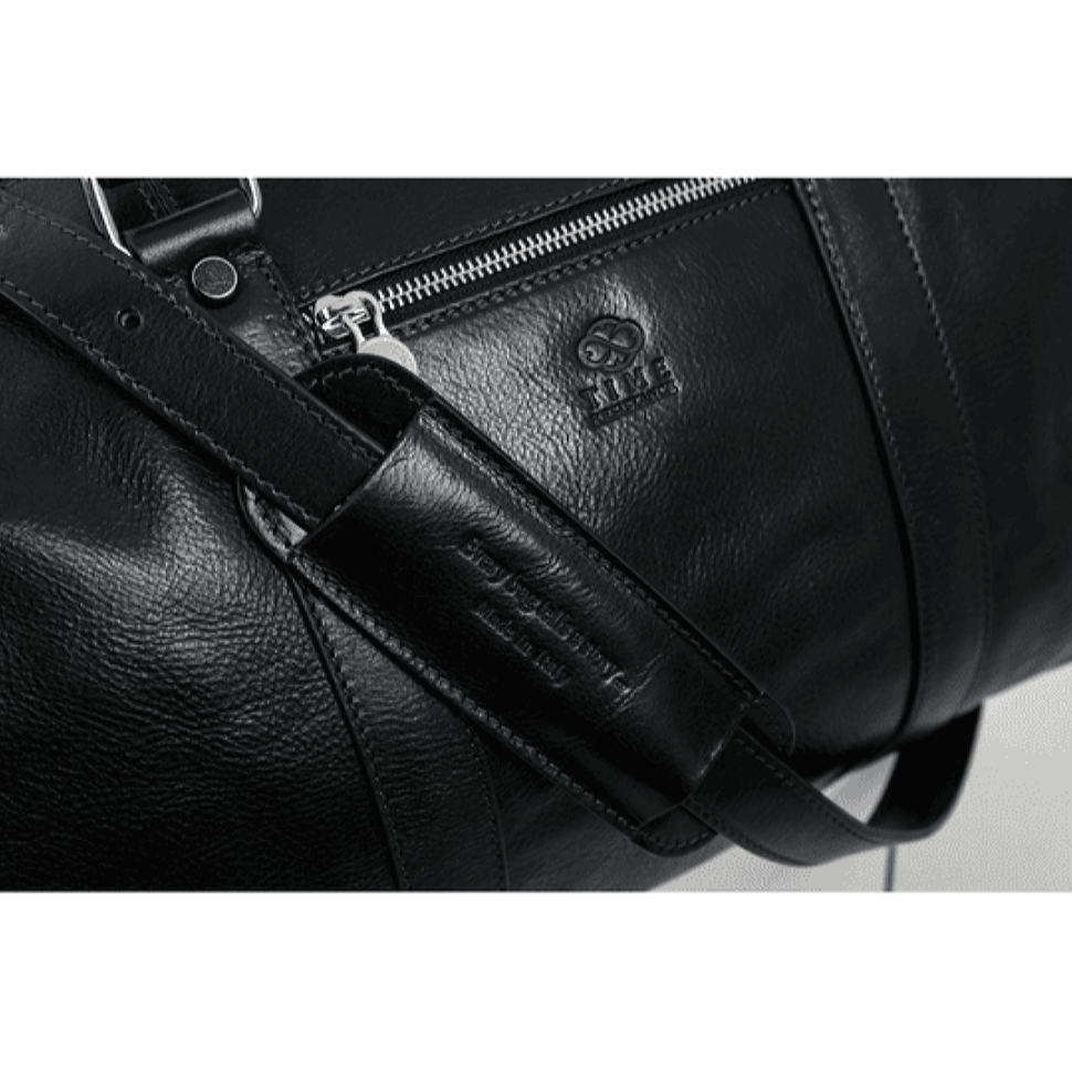 Невелика шкіряна сумка дорожня - The Ambassadors - чорна Time Resistance 5217701