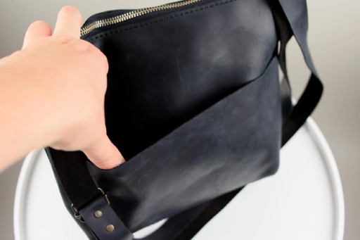 Сумка-месенджер з натуральної шкіри Crazy Horse, через плече (чорний)