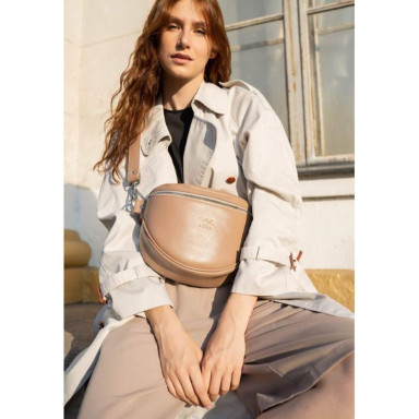 Leather Crossbody Belt Bag Vacation Caramel Crust