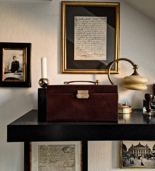 Шкіряна скринька для прикрас для жінок - Beloved - Коричневий - коричнева підкладка колір - Time Resistance 5235301