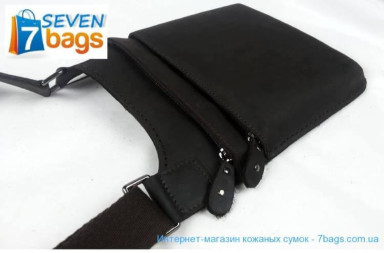 Compact cross body bag in horse leather