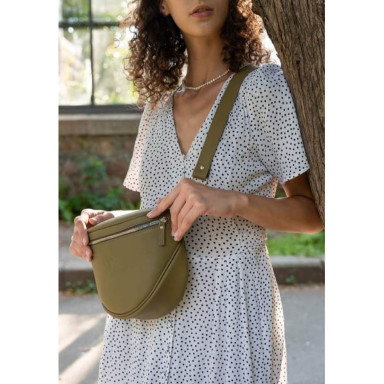 Vacation leather crossbody bag olive
