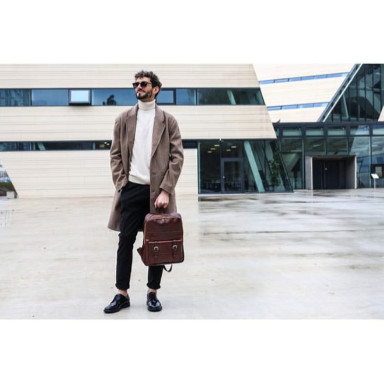 Large Leather Backpack for Men - The Divine Comedy - Brown color - Time Resistance 5209001