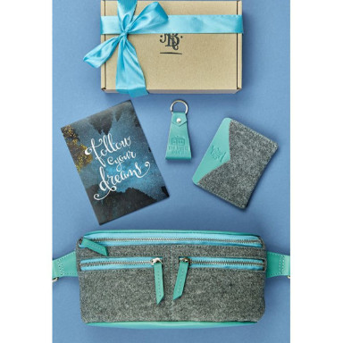 Women's gift set of accessories from felt Copenhagen
